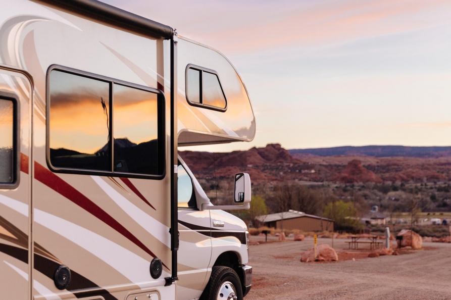 USA - Roadbear - camping