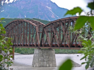 de Miles Glacier spoorbrug over de Copper rivier | Cordova