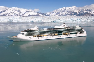 cruiseschip voor de Hubbard Galcier | Hubbard Glacier