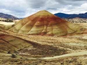 uitzicht vanaf de Painted Hills Overlook en Trail | Painted Hills